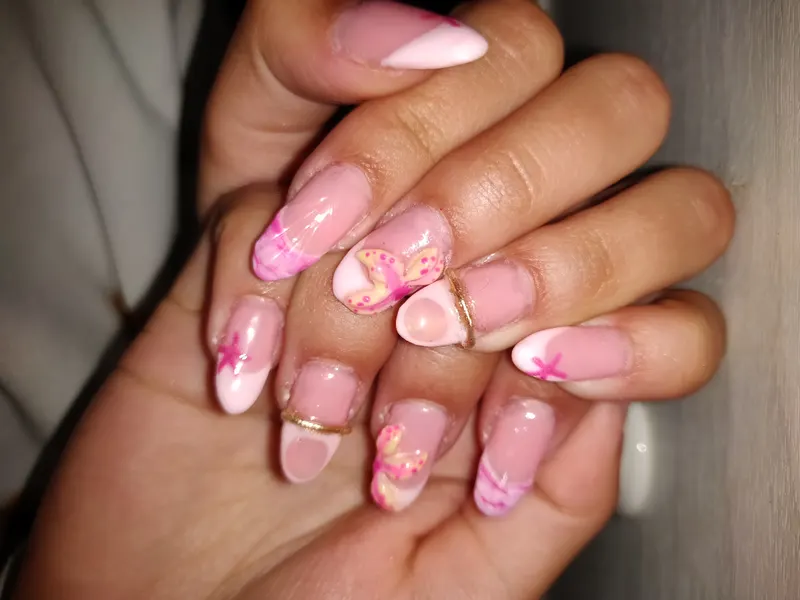 Sea/pink beach themed nail