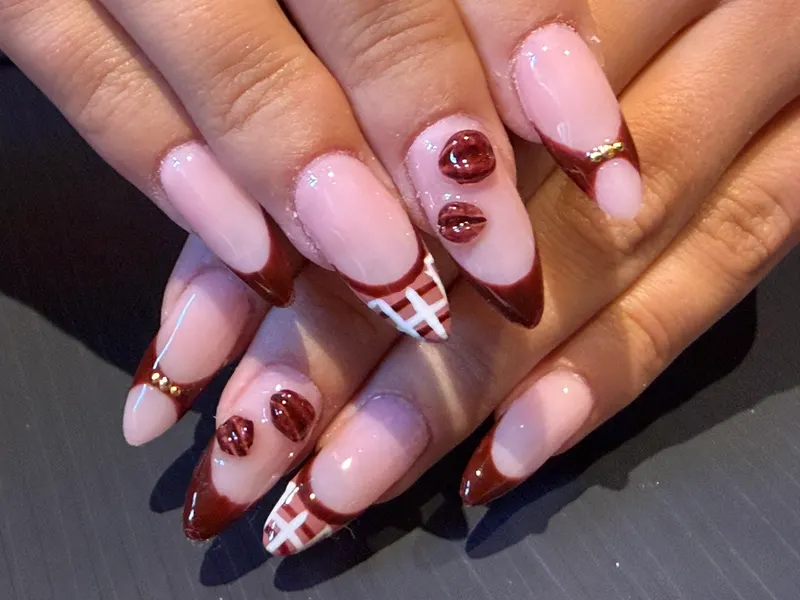 Stiletto shaped coffee bean nails